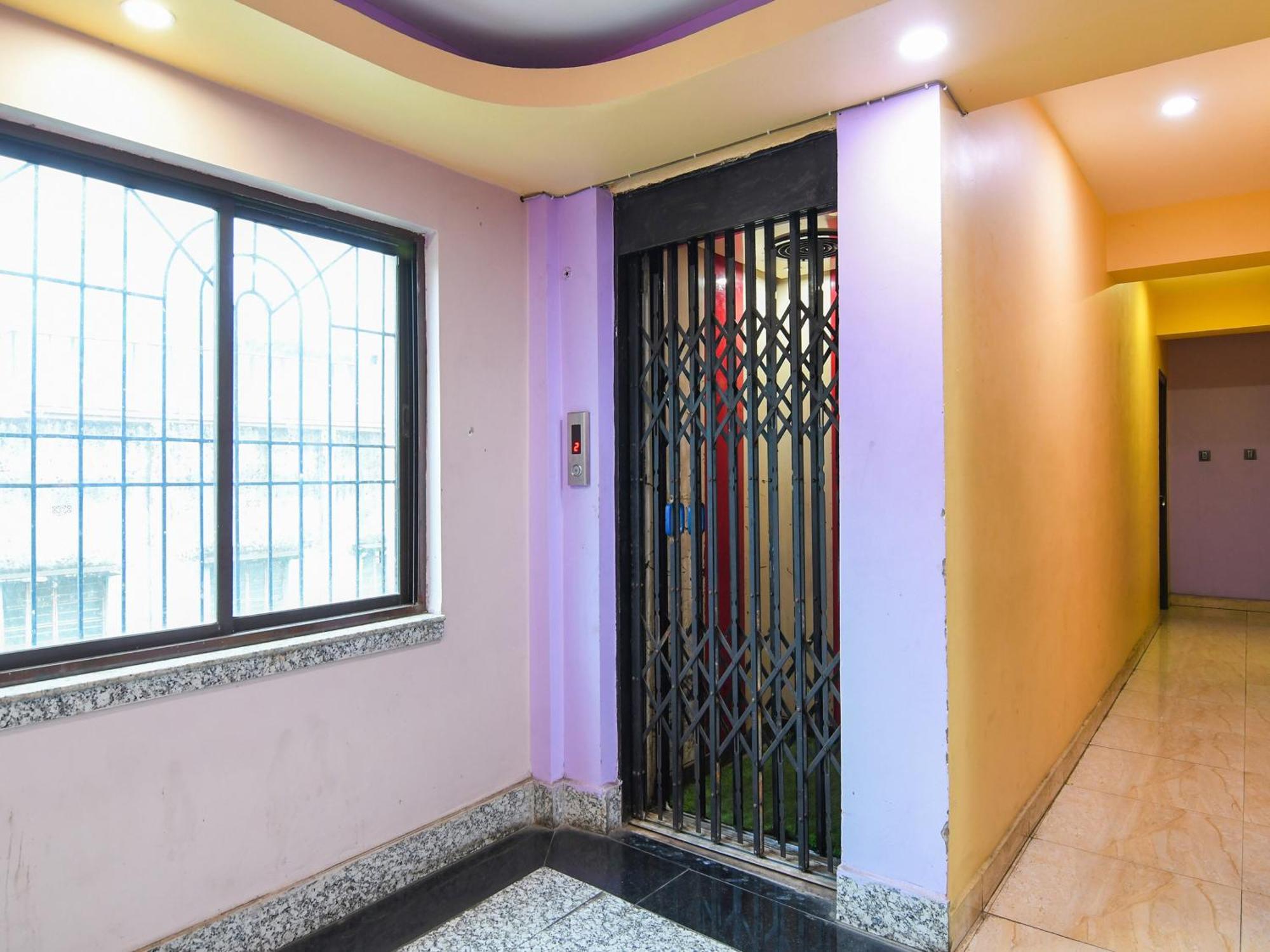 Oyo Flagship Hotel Red Velvet Hugli-Chinsurah Εξωτερικό φωτογραφία