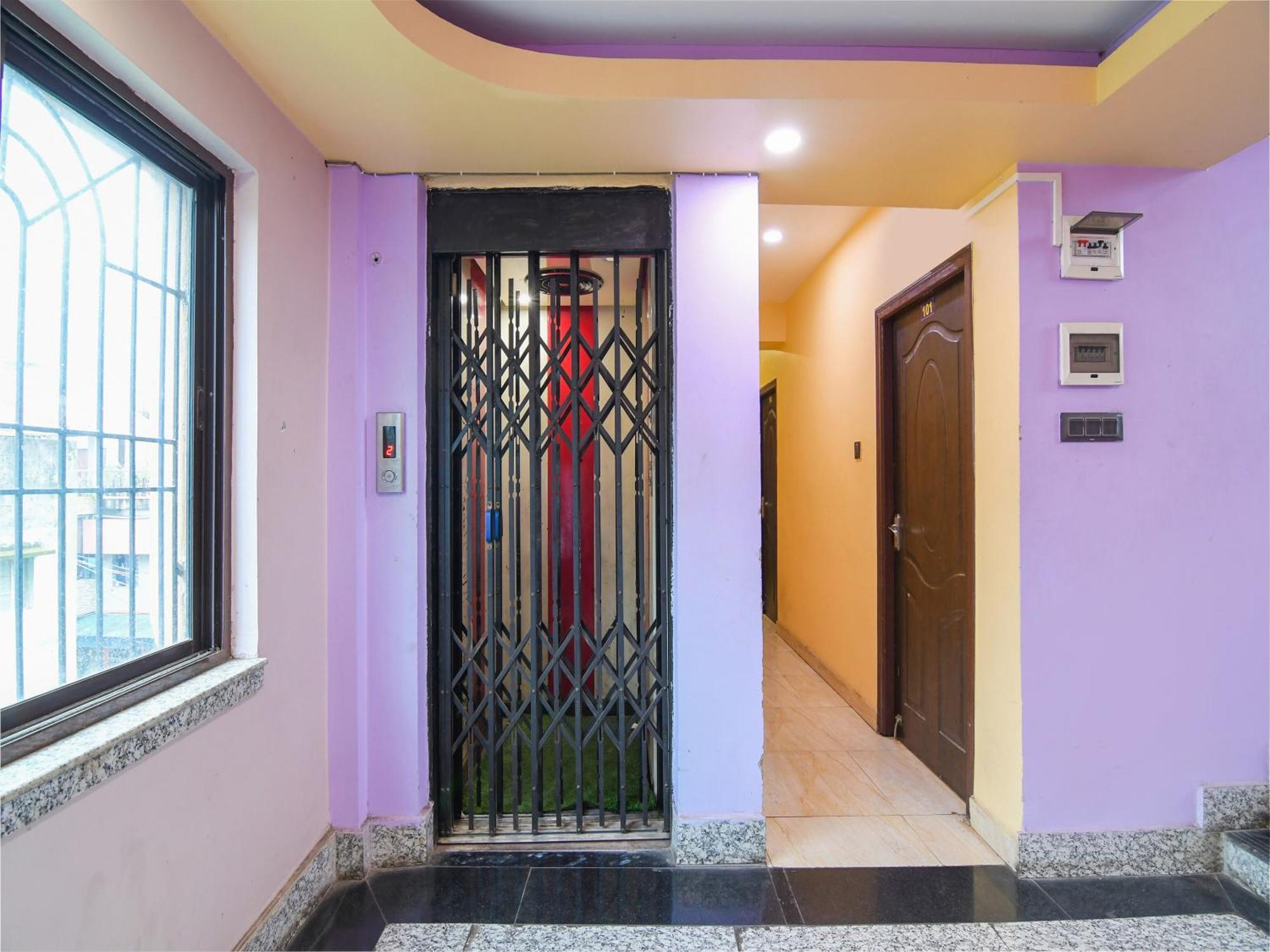 Oyo Flagship Hotel Red Velvet Hugli-Chinsurah Εξωτερικό φωτογραφία